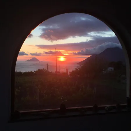 山林小屋 Country Monigio *