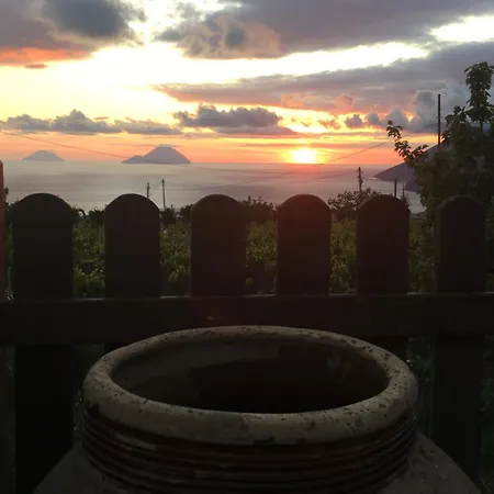 Country Monigio 山林小屋